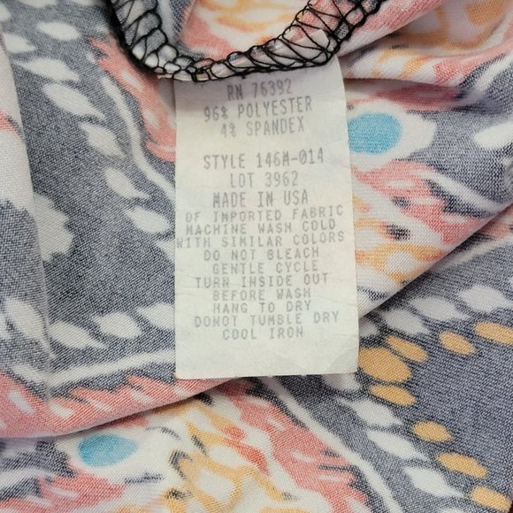 Womens Large Olivia Matthews Dress. Can be worn on the shoulders or off. - Picture 8 of 8